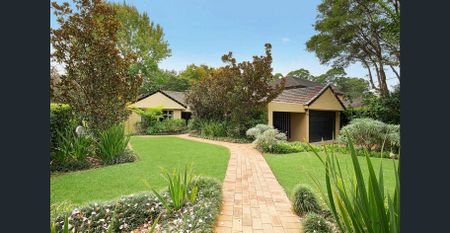 Spacious and Bright 4-Bedroom Home - Photo 2