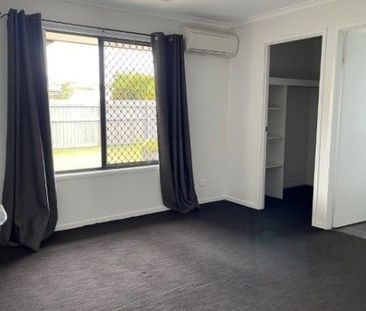 4 Bedroom 2 Bathroom 2 Car House - Photo 3