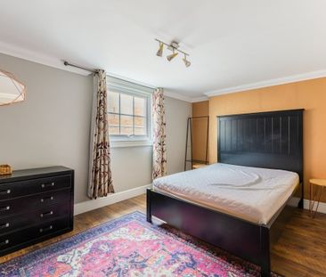 3 bedroom flat to rent - Photo 1