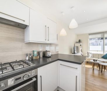 1 bedroom flat to rent - Photo 4