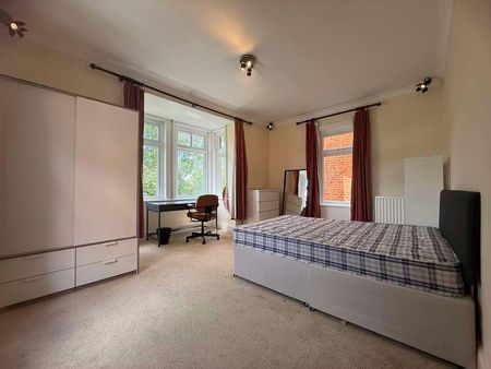 Furzedown Road, SO17 - Photo 3