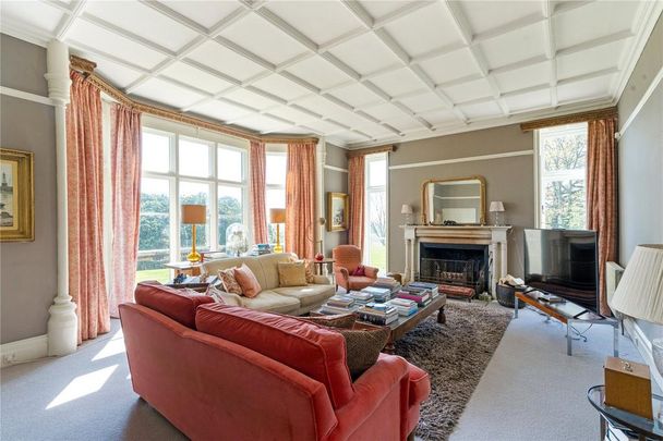 6 bedroom detached house to rent - Photo 1