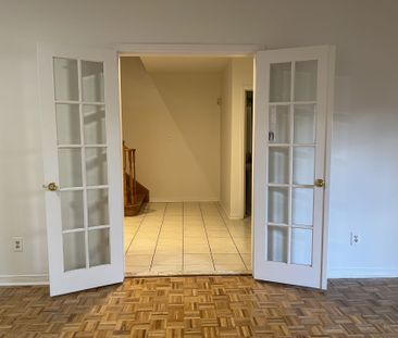 For Lease - 113 Redondo Drive, Vaughan, Ontario - Photo 3