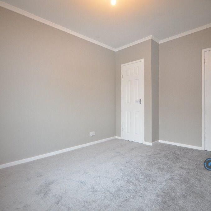 3 bedroom end of terrace house to rent - Photo 1