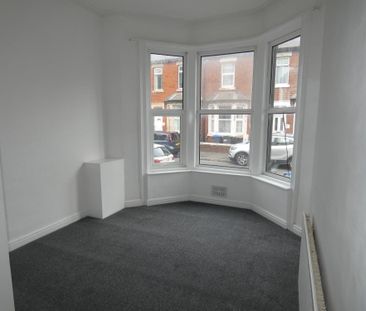 1 bedroom property to rent - Photo 6