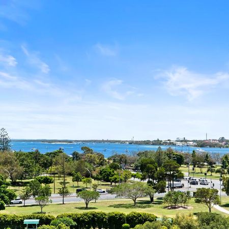 Furnished Apartment with Ocean Views - Photo 5