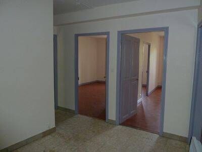 Location appartement t2 55 m² à Chanac (48230) - Photo 2