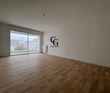 Location Appartement 3 pièces 75m² LES SORINIERES 44840 - Photo 1