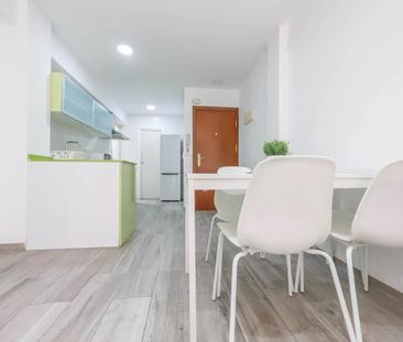Carrer de Pere Cabanes, Valencia, Valencian Community 46019 - Photo 2
