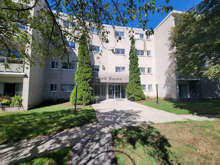 Park Towers Apartments - PARKING SPACE, HEAT & WATER INCLUDED - Photo 2