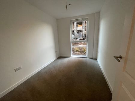 2 Bed Flat, Griffiths Close, B12 - Photo 2