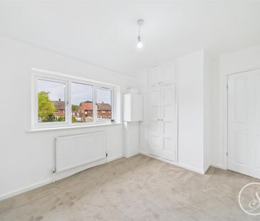 3 bedroom semi-detached house to rent - Photo 4