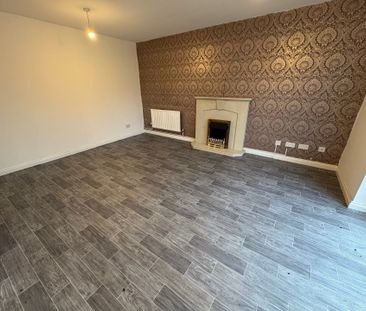 BramptonClose, ILKESTON - Photo 3