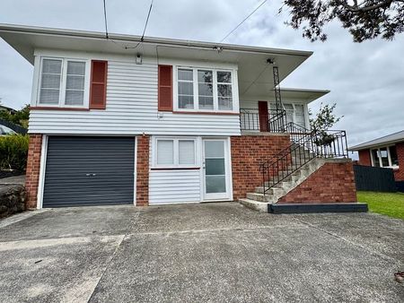 Renovated family home on quiet street *whiteware* - Photo 4