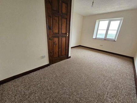 The Stables, Brayford, Brayford, Barnstaple, EX32 - Photo 3