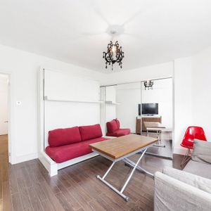 Studio to rent - Photo 2