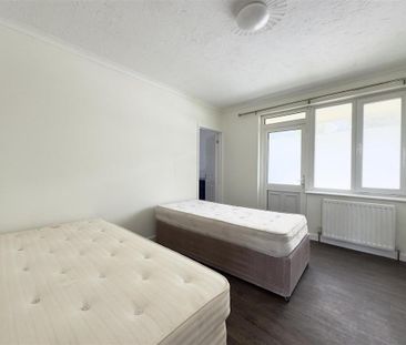 2 bedroom bungalow to rent - Photo 3