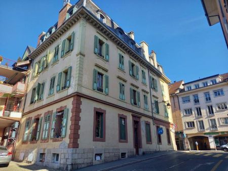 Charmant appartement de 3 pièces situé en plein coeur du centre ville - Foto 5