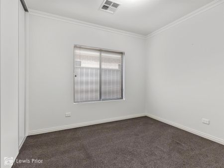 The Size Will Surprise - Photo 4