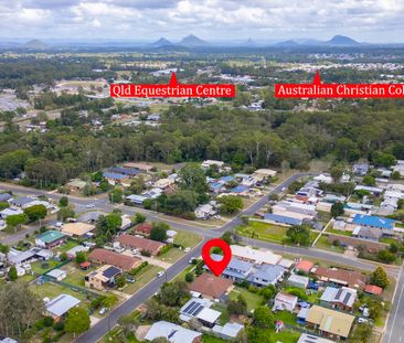 Spacious Renovated Family Home on Huge Block. - Photo 3