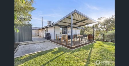 Renovated Family Home on Corner Block - Opposite Rinaldo Park - Photo 4