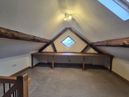 2 bed barn conversion to rent in Cherry Barn, Pencombe, Bromyard, Herefordshire - Photo 2