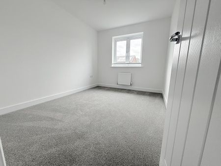 3 bedroom semi-detached house to rent - Photo 4