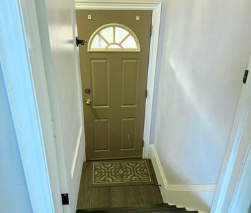 For Lease - 203 Van Dusen Boulevard, Toronto, Ontario - Photo 3