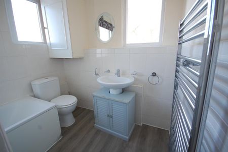 1 bedroom flat to rent - Photo 4