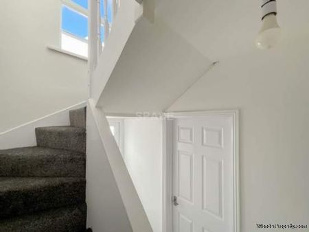 6 bedroom property to rent in Reading - Photo 4