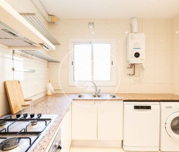 Luxury penthouse for rent in Barcelona, Catalonia - Photo 4