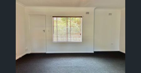 Central Convenient Locale - Photo 2