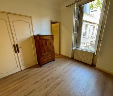 Location Appartement 4 pièces 132m² AVIGNON 84000 - Photo 1