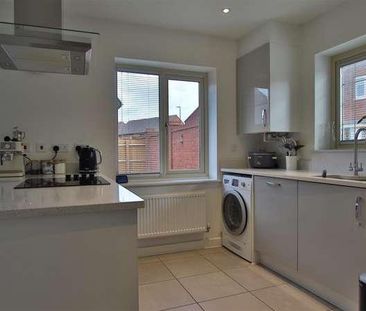 Honeysuckle Crescent, Walton Cardiff, Tewkesbury, GL20 - Photo 6