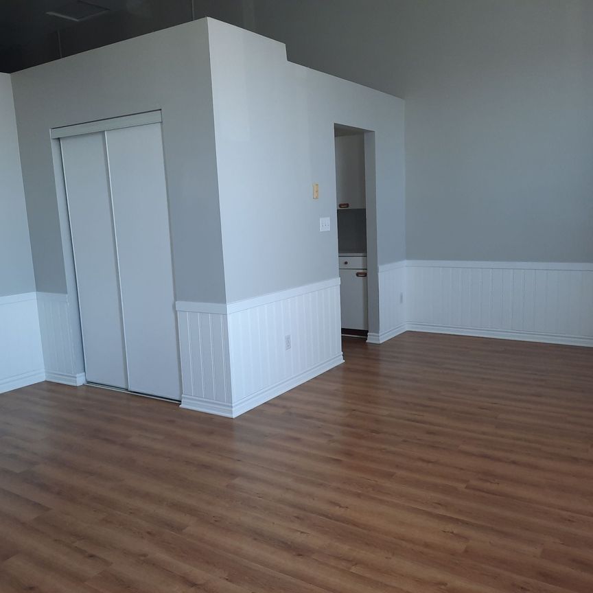 For Lease - 192 King Street Unit# 301, Prescott, Ontario - Photo 1