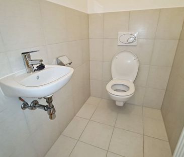 INNSTASSE, unbefristete 67 m2 Altbau, 2 Zimmer, Komplettküche, Wann... - Photo 3
