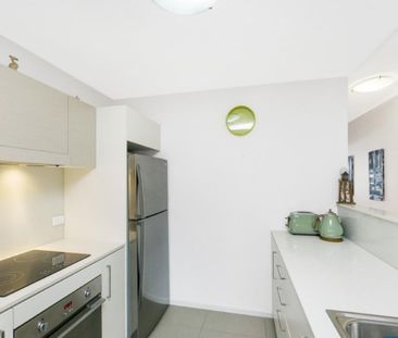 Fantastic 1 bedroom apartment in a great location - Photo 1