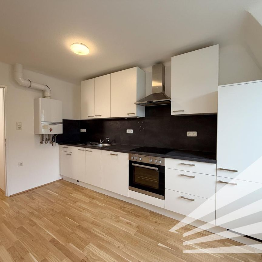 Ruhige 2 Zimmer-Wohnung mit Küche am Linzer Stadtrand - Foto 1