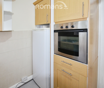 2 bedroom maisonette to rent - Photo 5