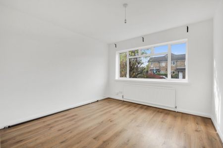 4 bedroom House To Let Total Size: 958 SQ FT - Photo 2