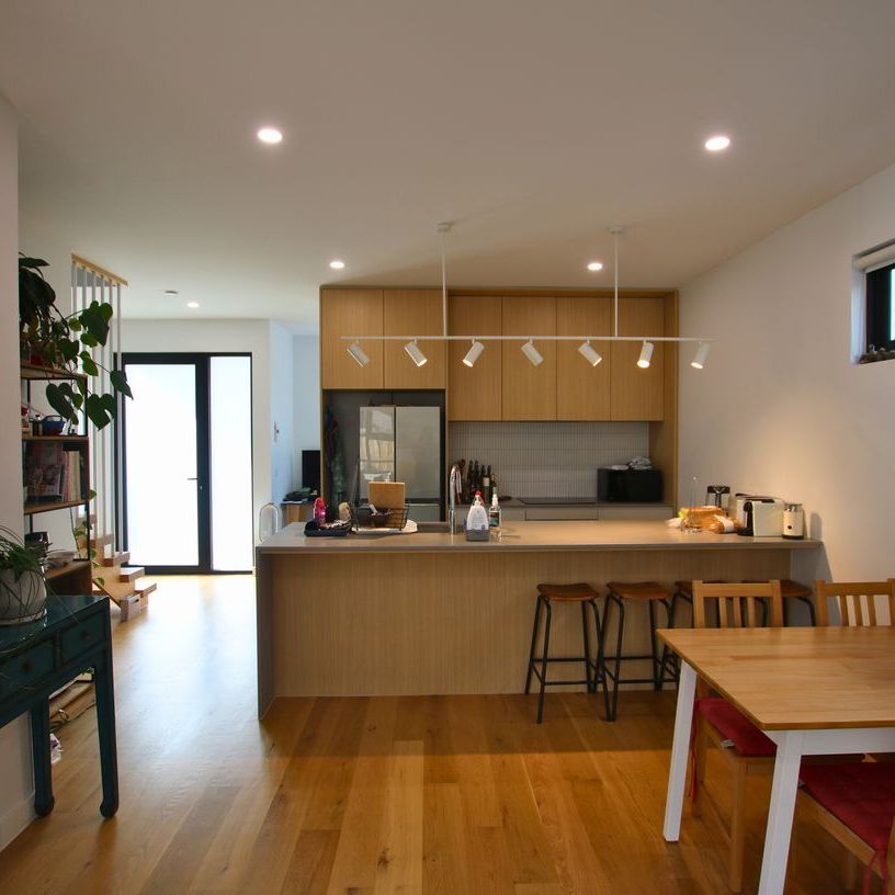 Architecturally crafted townhouse - Photo 1
