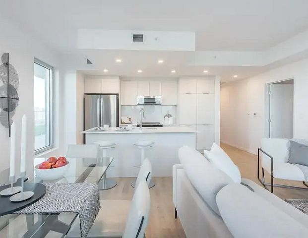 Westbury Green | 6690 Décarie, Montreal - Photo 1