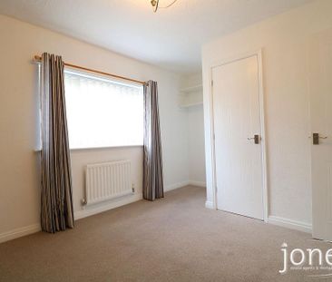 2 bedroom semi-detached house to rent - Photo 4