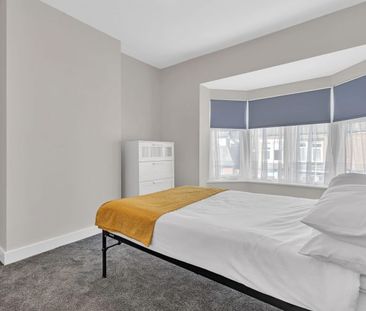 5 Burleigh Road - Photo 4