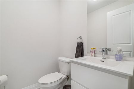 For Lease - 84 Salterton Circle, Vaughan, Ontario - Photo 4