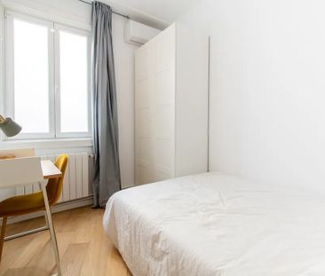 Calle de los Caños del Peral, Madrid, Community of Madrid 28013 - Photo 1