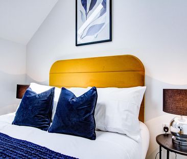 Dukes Avenue - Photo 4