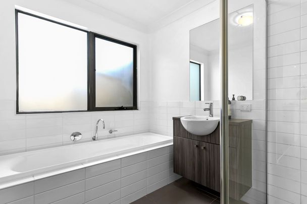 Villa Living "Affinity Estate, Berwick" - Photo 1