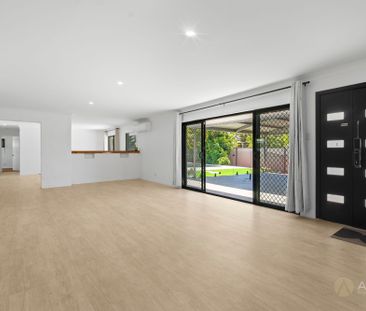 1 Calder Cres, Helensvale QLD 4212 - House For Rent | Domain - Photo 1