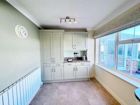 Queens Drive, Sedgefield, Stockton-on-tees, TS21 - Photo 5